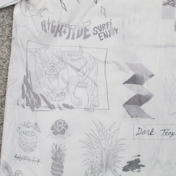 Hurley Camp Shirt Mens Large White/Gray Doom Reverse Print Woven S/S Button Up - Picture 8 of 16